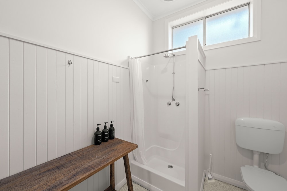 Stylish 3 Bedroom Townhouse - Hobart CBD