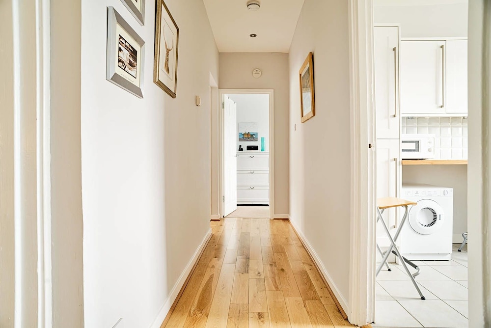 JOIVY Bright Royal Mile Apartment view 2