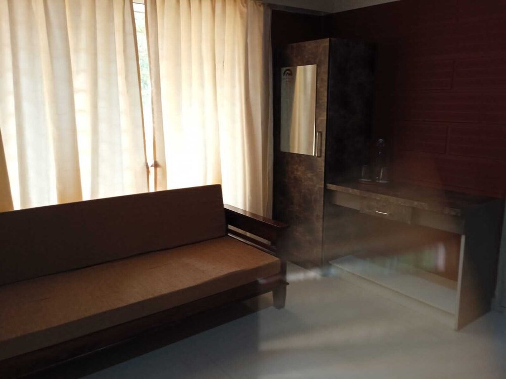 Golden Hill Resort