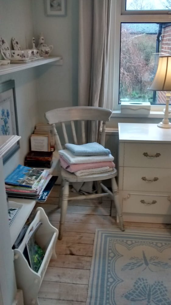 Arts & Bichons B&B