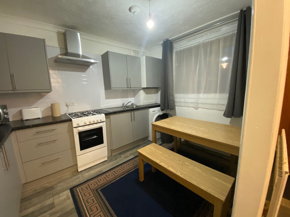 London Charm - 3 Bedroom House Near Canary Wharf