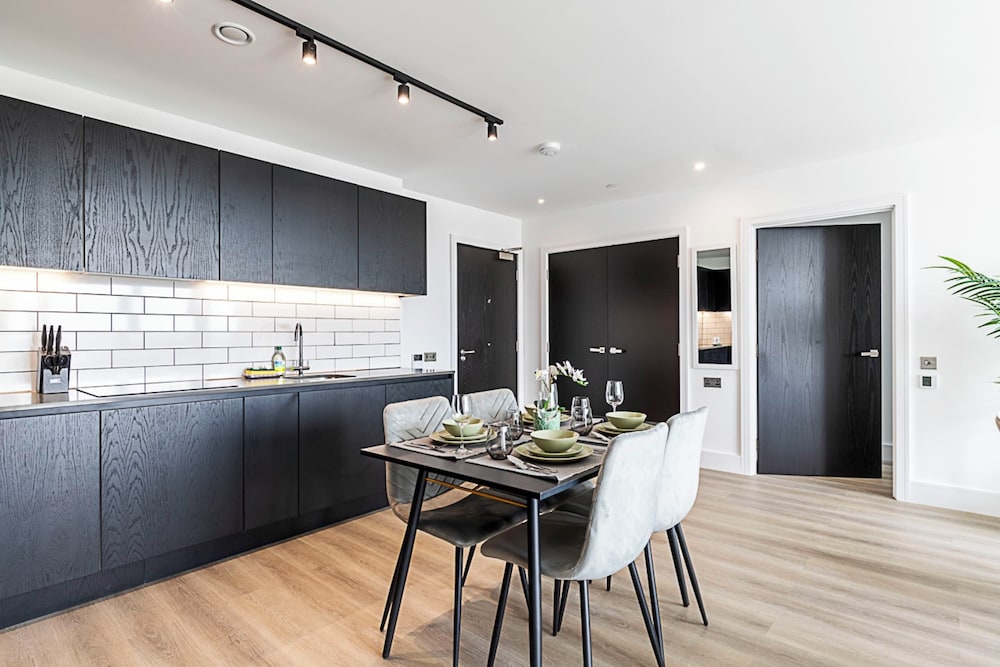 Contemporary Two Bedroom Apartment