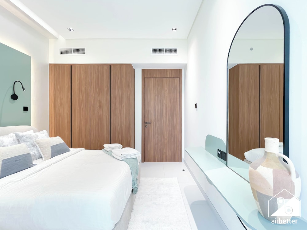 Exclusive 1BR Modern Comfort & Prime Location
