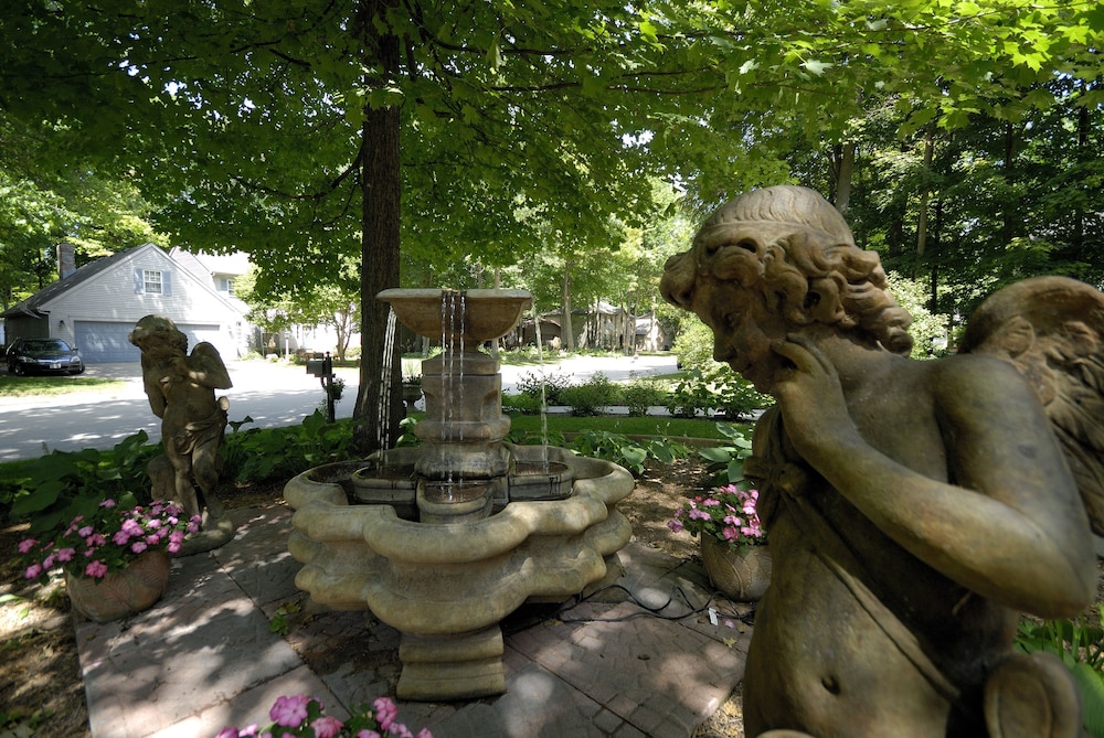 The Roost Bed and Breakfast