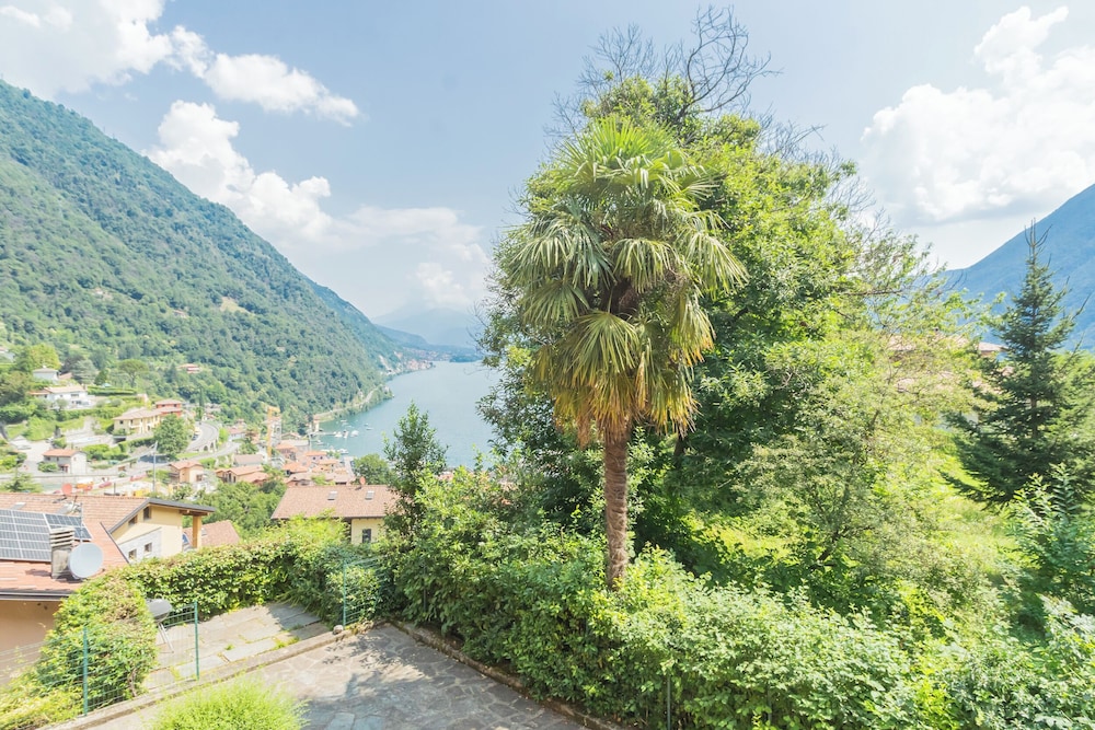 Harmony on the Lake by Rent all Como