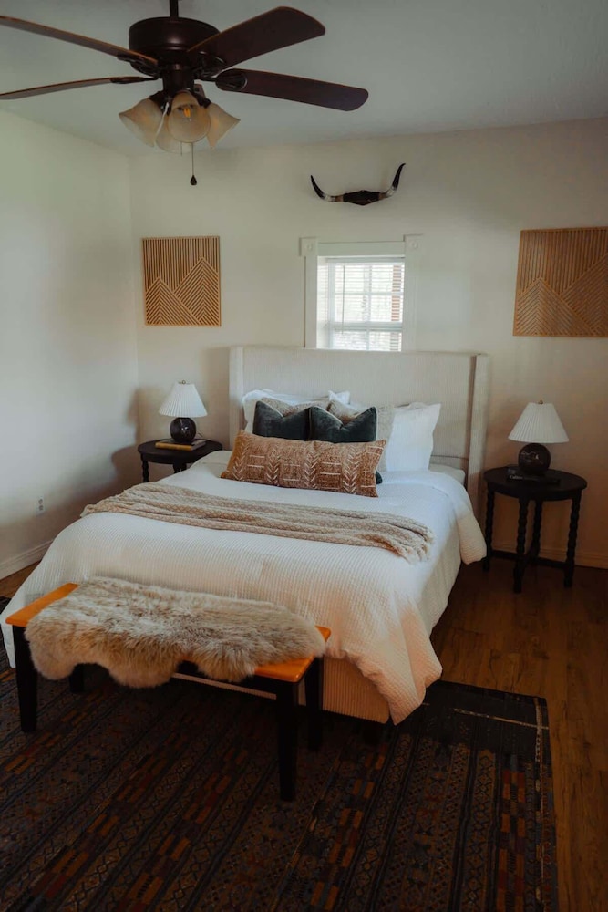 Cozy Cabin With Hot Tub - Near all in Hocking Hills