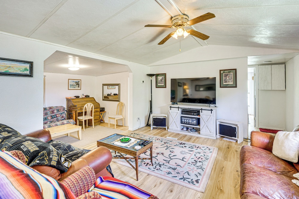 2 Mi to World Equestrian Center: Gem w/ Large Yard