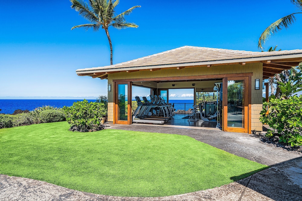 3 Bedroom Condo with Lanai, Grill, and Access to Recreational Facilities
