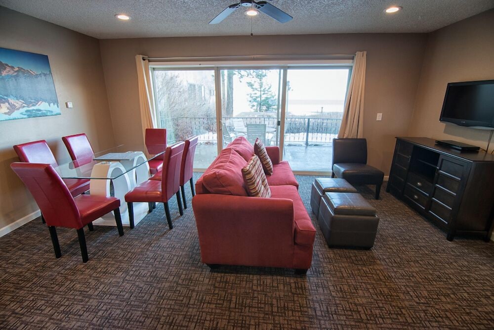 Lake Tahoe Vacations - Beachcomber Inn - Property Image 30