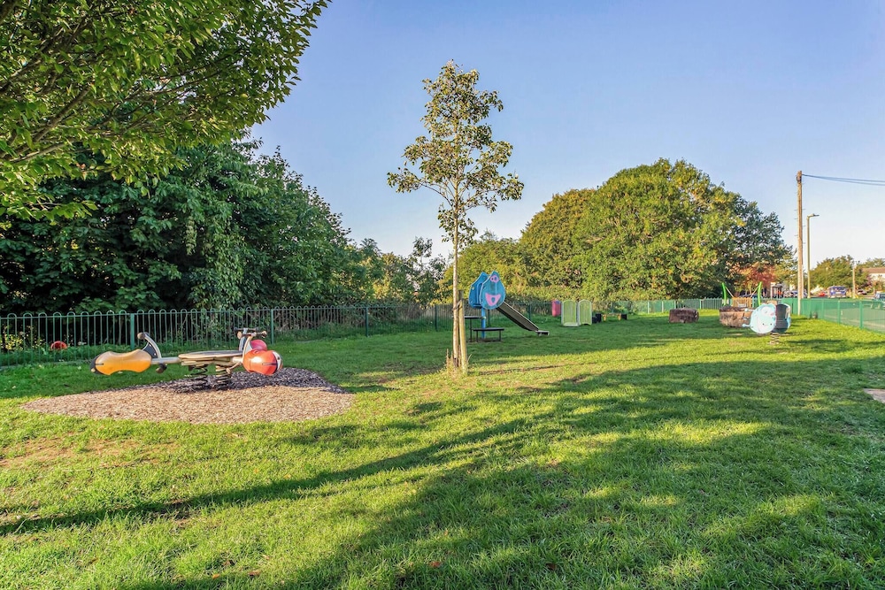 Stylish & Bright 3BR in Headington, Oxford Area
