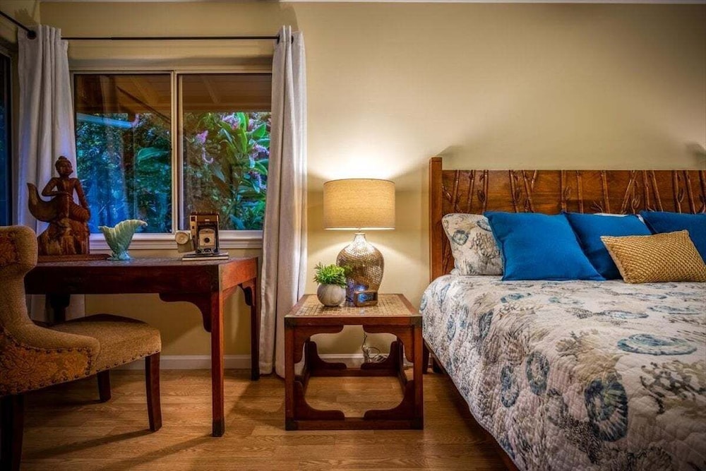 Hale Kona 2 Bedroom Home