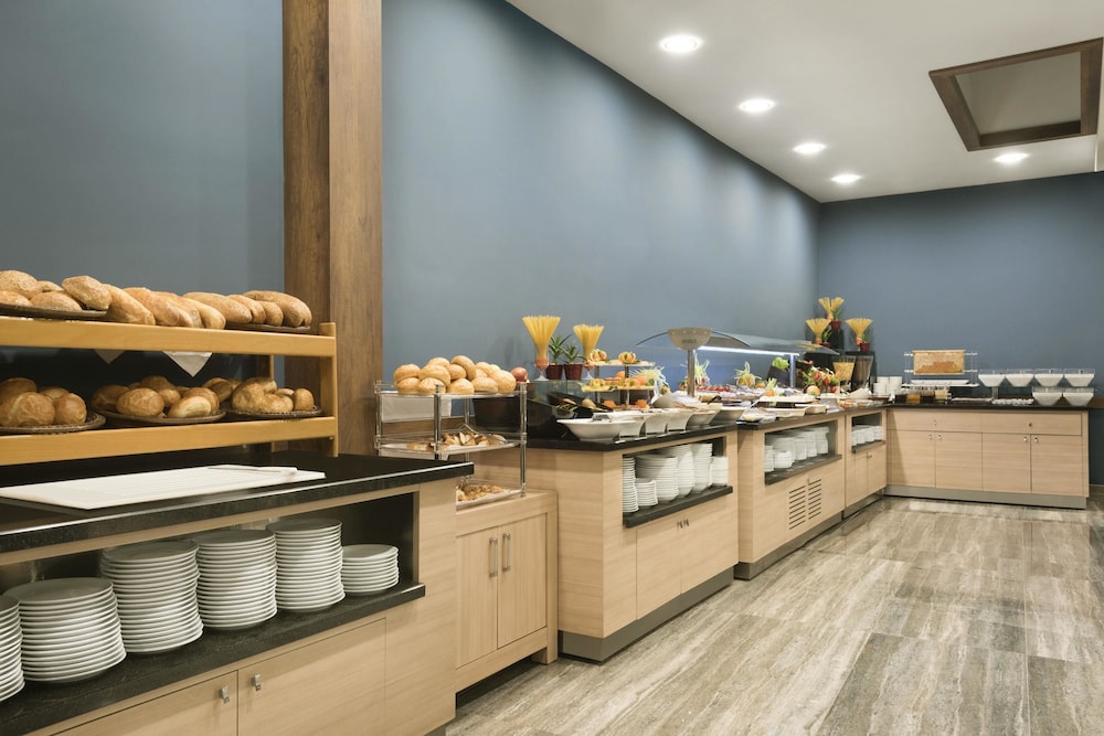 Ramada by Wyndham Mersin - Image 22