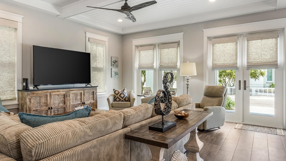 Beach Hangar by Southern Vacation Rentals