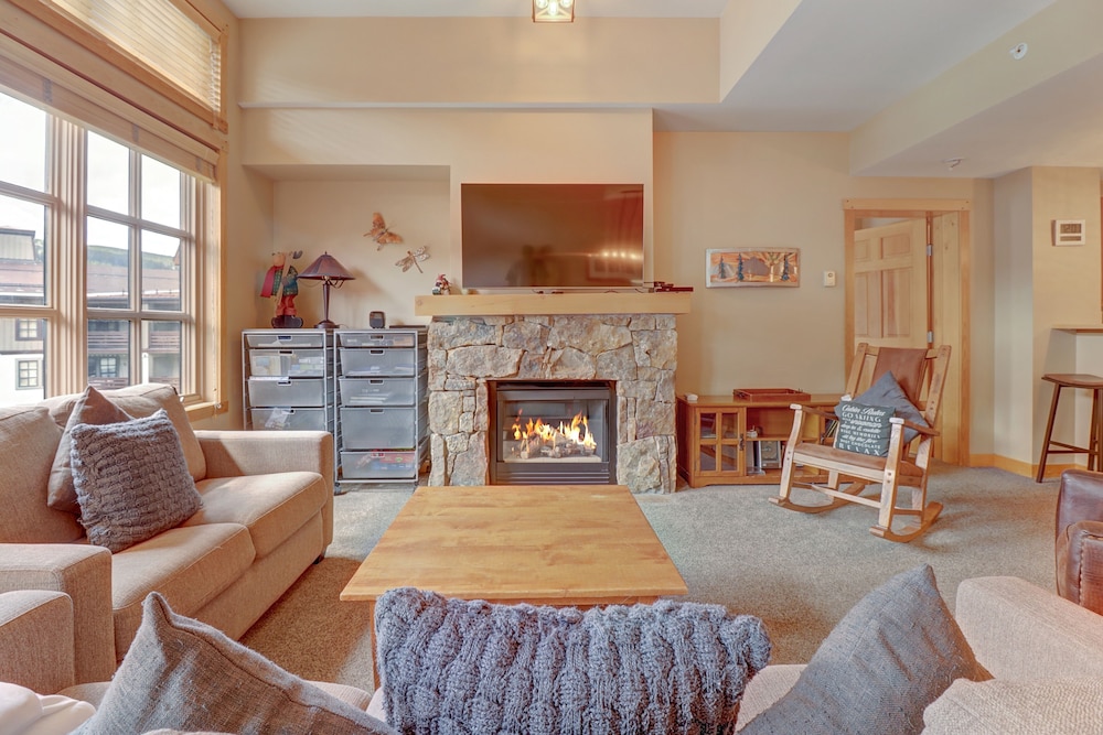 Pp605 Passage Point 3 Bedroom Condo
