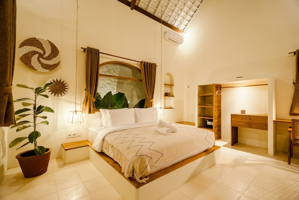 Villa Canggutopia 3 by Alfred in Bali - Tropical 1BR Villa in Heart of Canggu Echo Beach