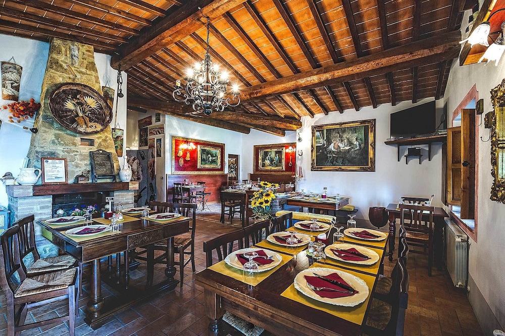 Agriturismo Palazzo Conti A photo 2