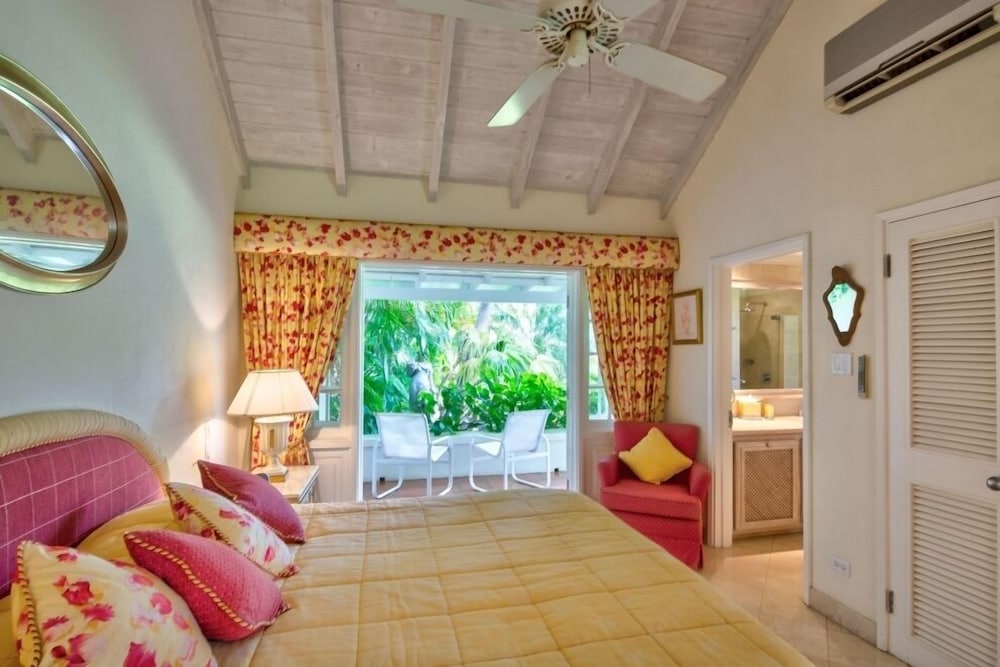 Villa Highlands at Sandy Lane view 4