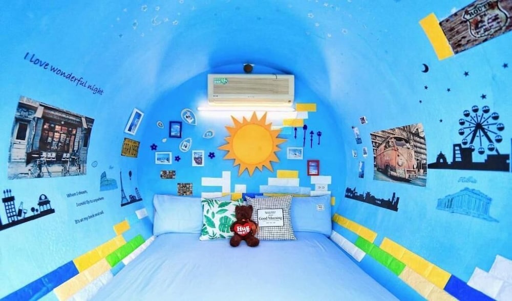 Pipe House Hostel