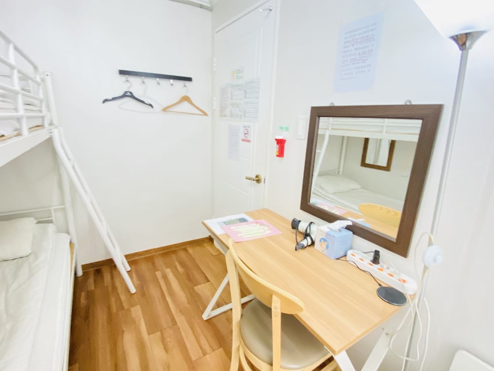Aroha Guest House