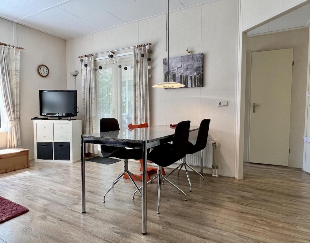 Small Family Chalet Close to Beach