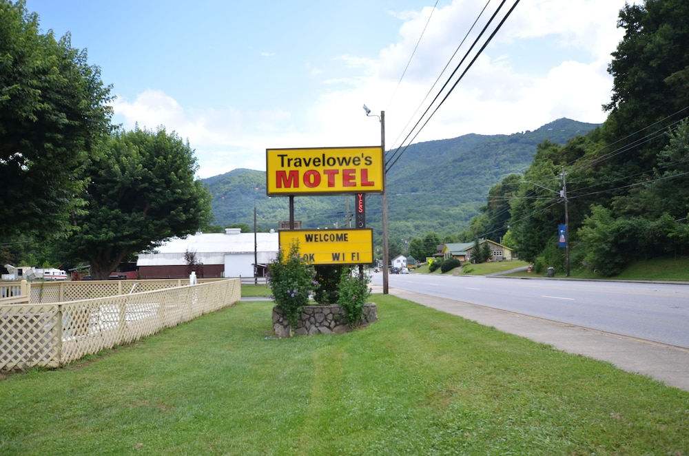 Travelowe's Motel
