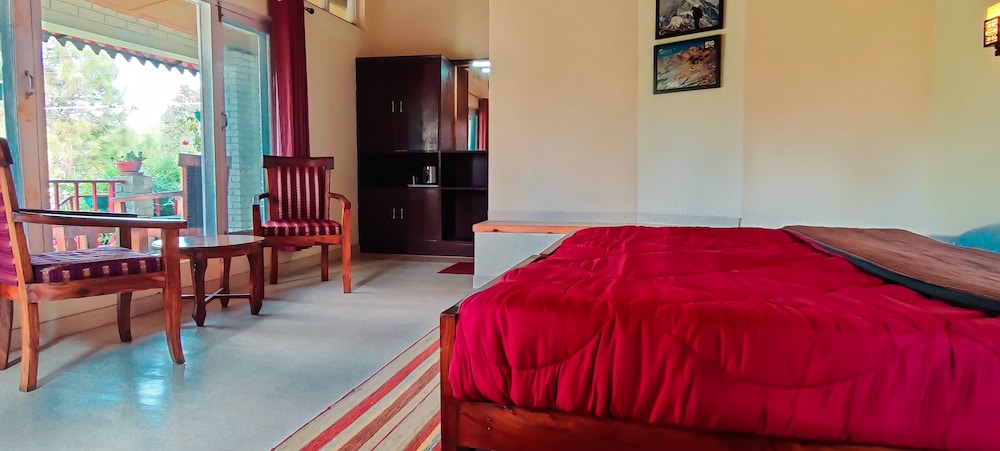 Majkhali Woods, Ranikhet, By Himalayan Eco Lodges view 5