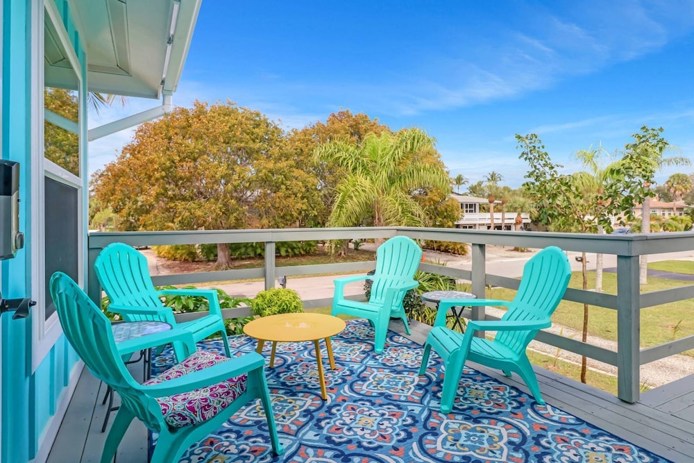 120 Bay Mar Dr view 3