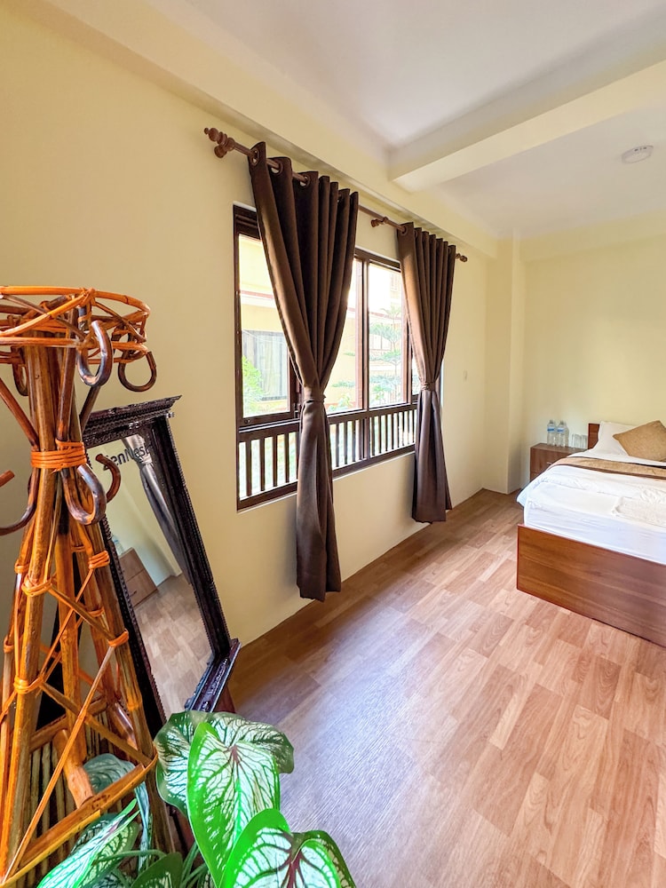 Zen Nest Hotel
