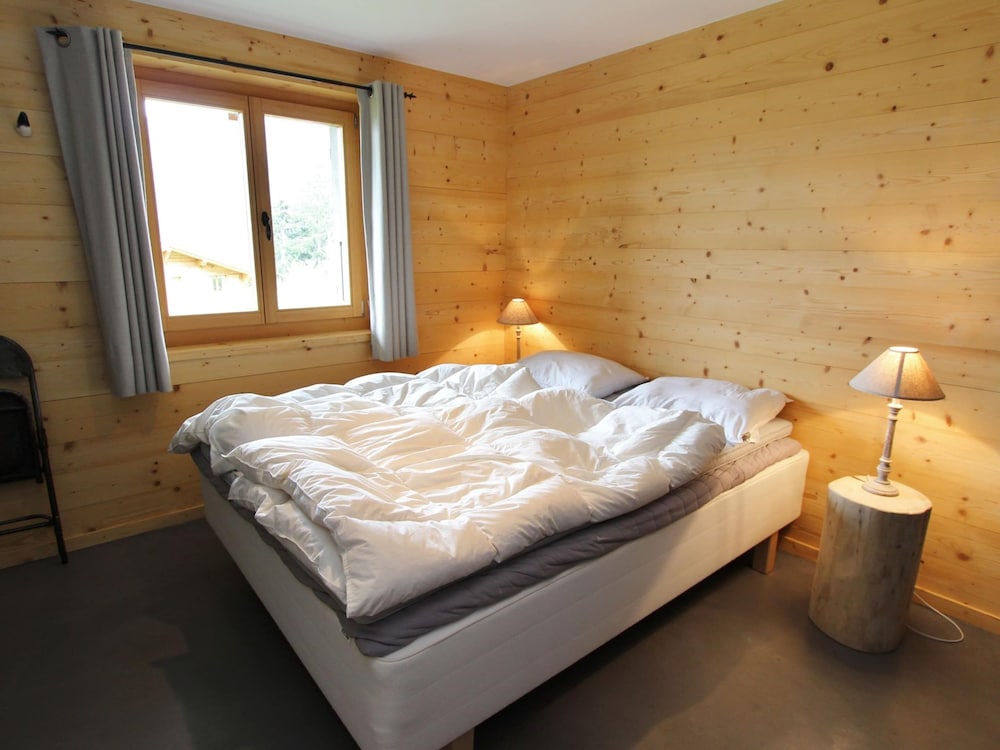 Chalet in La Tzoumaz Near Ski Slopes view 5