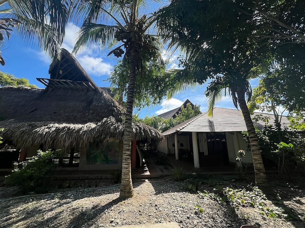 Mahanaim Beach House 20 min from CTG