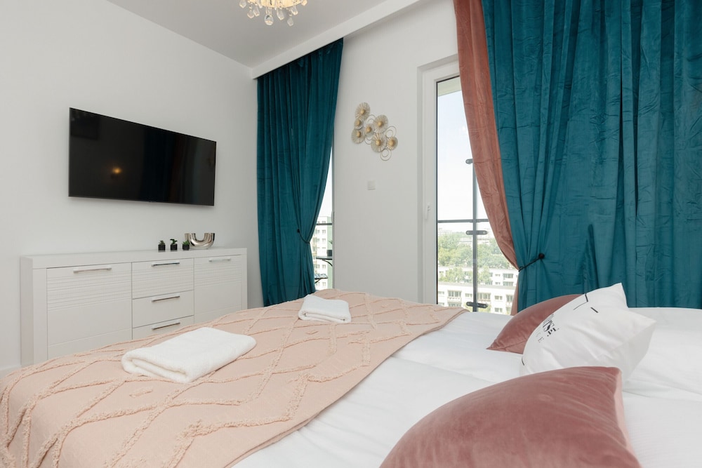 Kasprzaka 29 With 1 Bedroom by Renters view 3