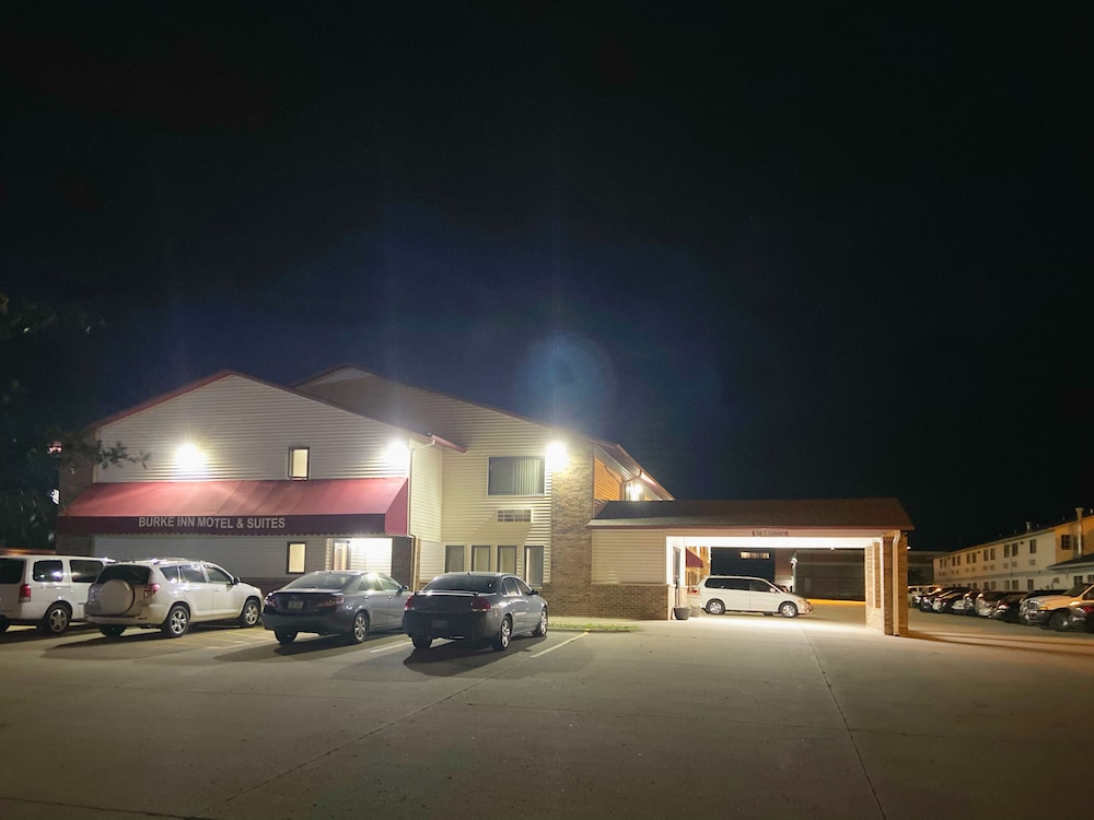 Burke Inn Motel & Suites