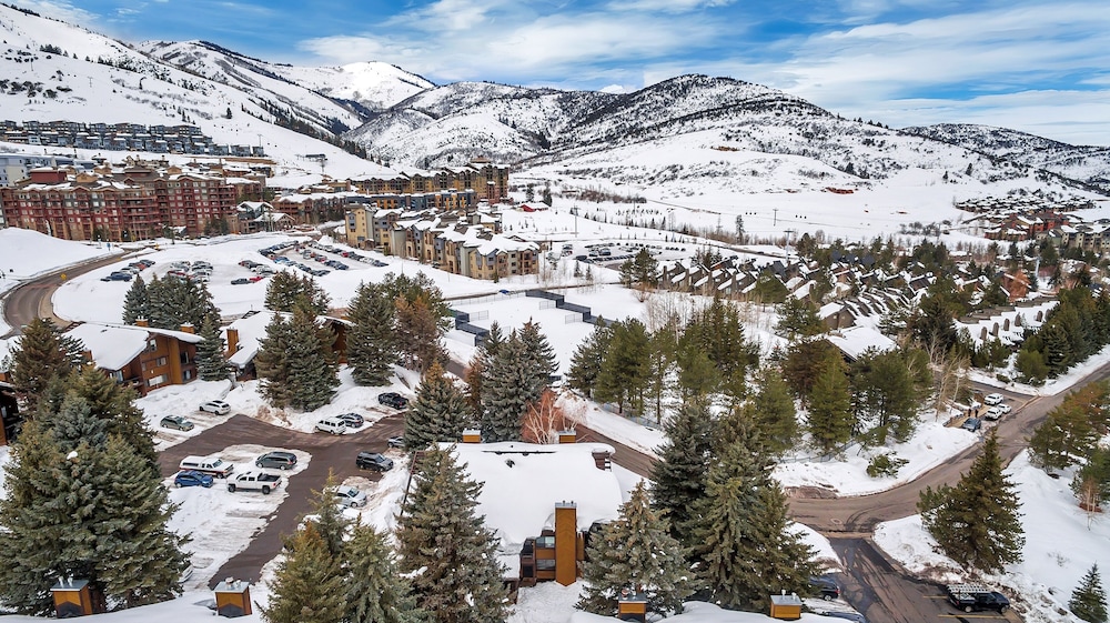 Park City Ski Resort Gems - Stunning Vacation Lodging