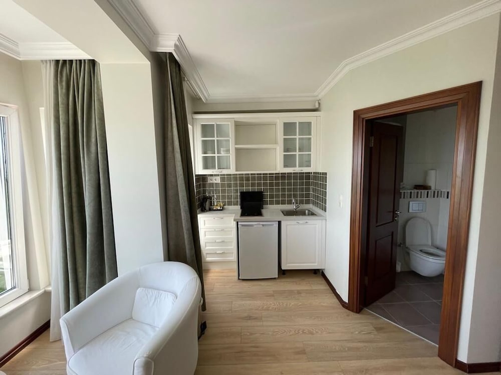 Marmara Konak Eski Şehir - Image 9