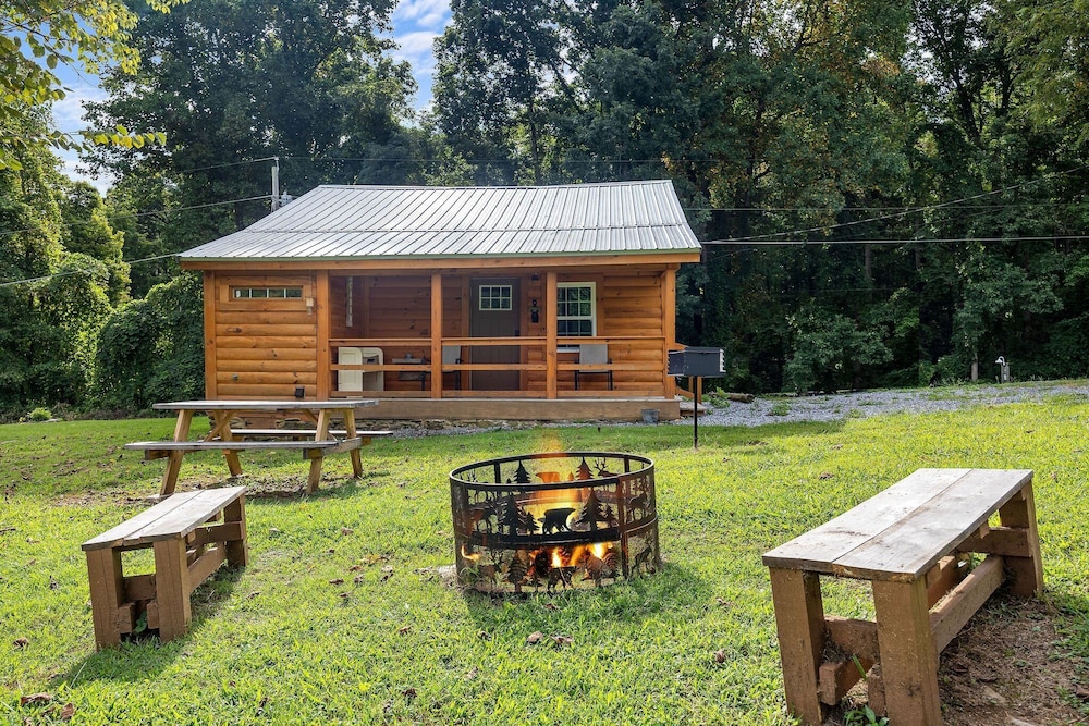 The Homestead 2 Bedroom Cabin