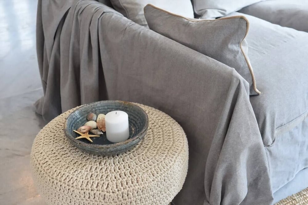 Cycladic home in Kampos by GHH