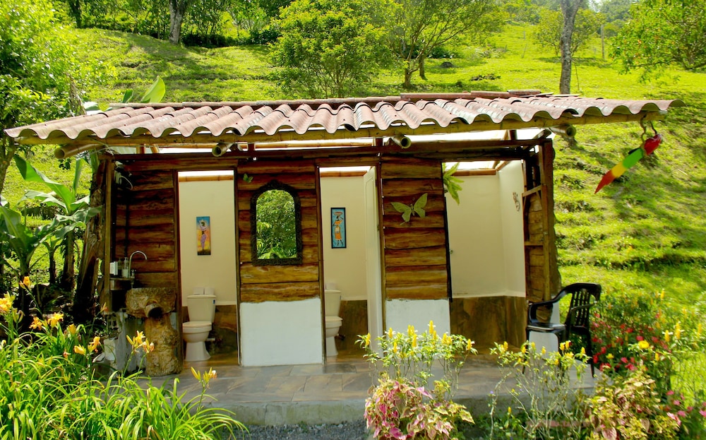 Refugio Puente Explanacion Ecolodge