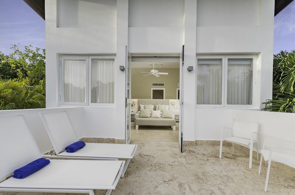 Luxury Villa at Puntacana Resort Club With Private Pool Terrace Golf Carts Butler Maid