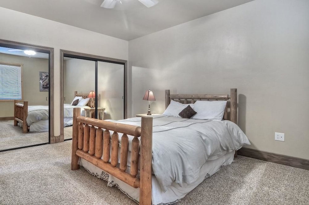 No 19 Luxury Village Retreat