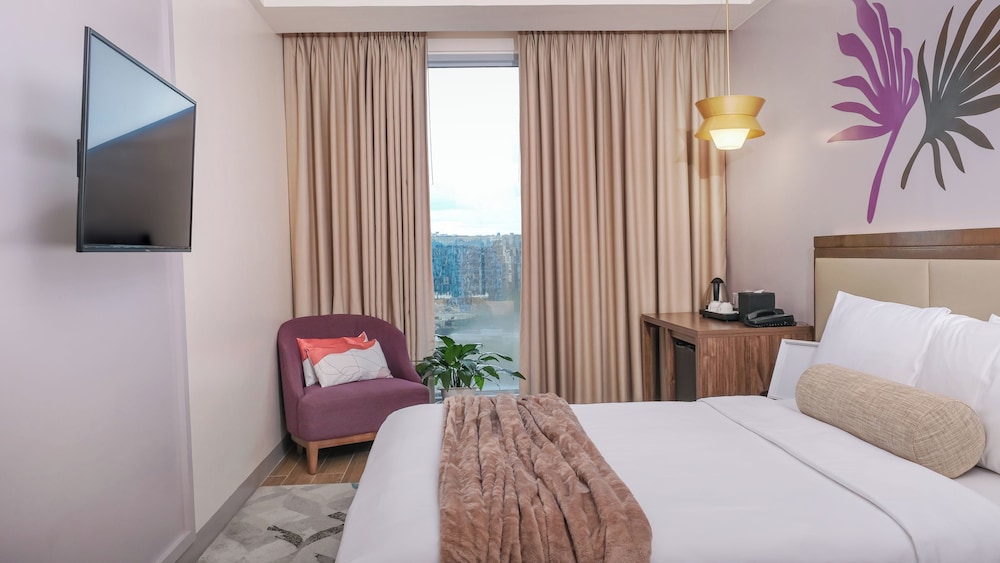 City Getaway in the Heart of Entertainment City
