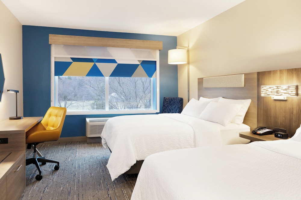 Holiday Inn Express & Suites Clarksville North by IHG