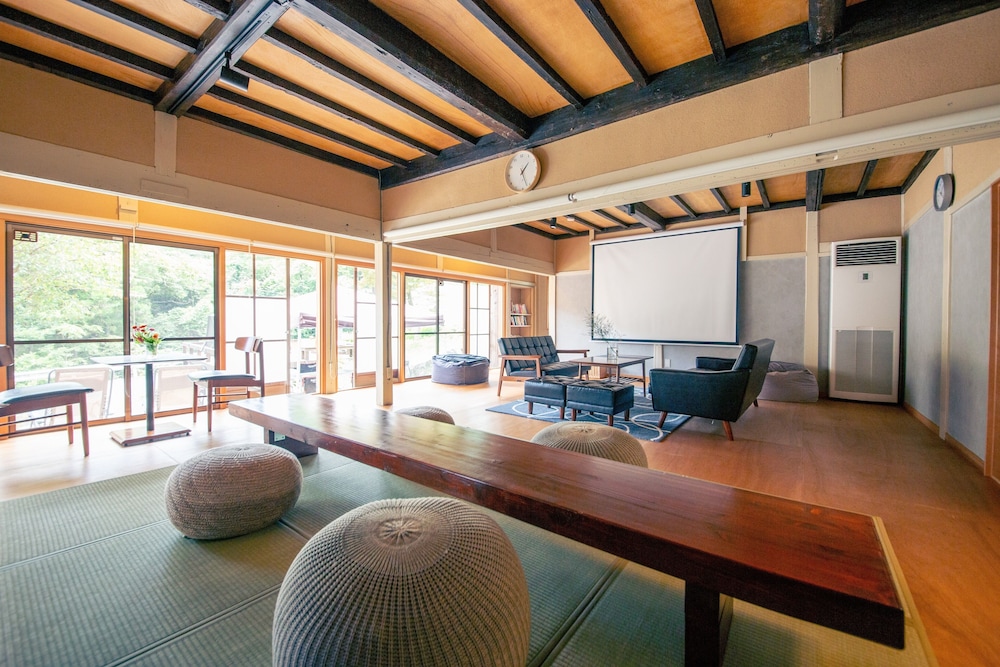 meeting & event spaces