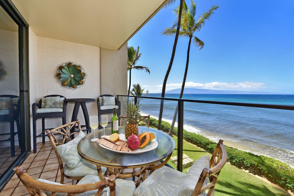 Mahana Resort #305 1 Bedroom Condo by RedAwning