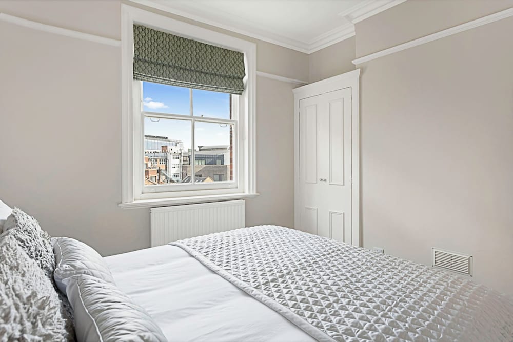 Serene 2BR - 3 Mins to Fulham Broadway