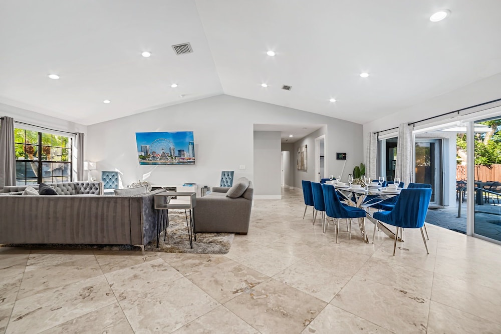 Spacious 6BR Beach Getaway w/ Heated Pool