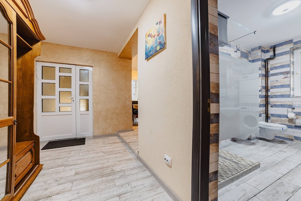Noua Oasis Bnb-perfect For Groups view 4