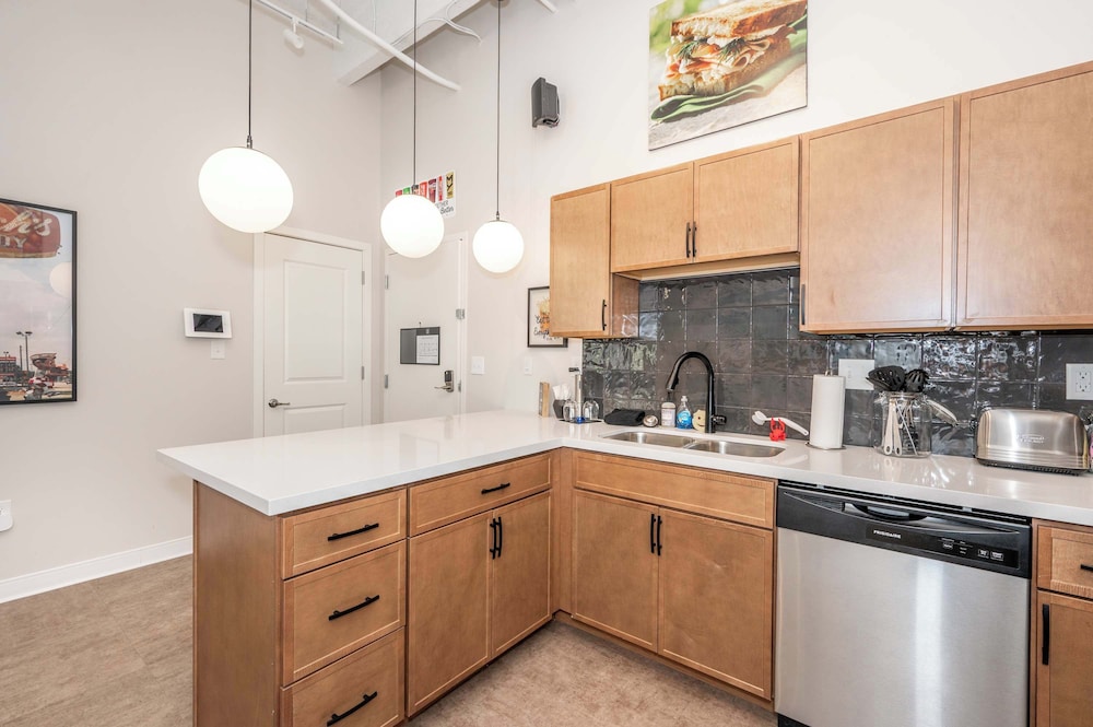 The 333 Suites 203 Stay for 4
