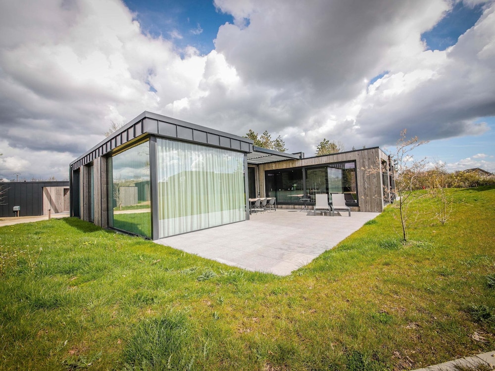 Maison Lodge 5 Modern and Luxuriously Finished Near Somme-leuze