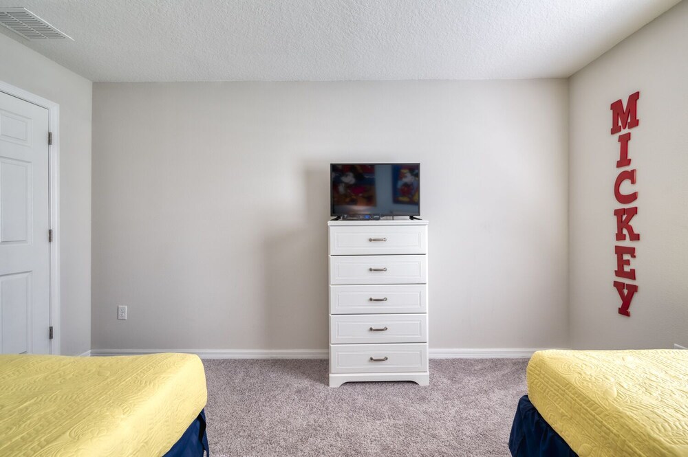 Comfortable Villa With Private Pool Near Disney - Image 5