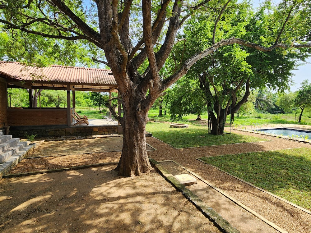 Hide Yala - Hostel